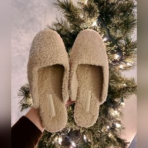 Sherpa Slippers